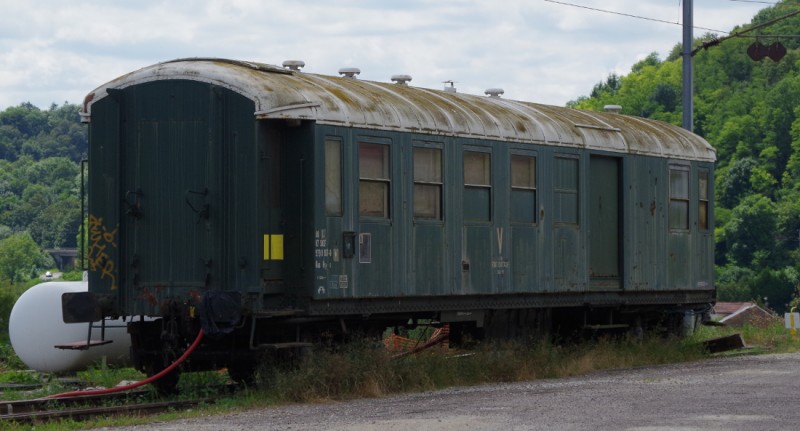 20160729ve-bda-voiture-service-infra-v-ex-b4d-metallisee-sud-est80dj-87sncf-979-0-907-0-vt-imgp5996recadre1100.JPG