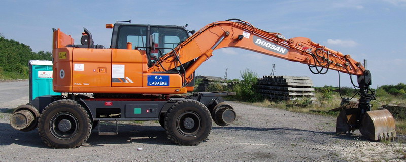 Doosan DX 160W RR (2016-08-16 Chaulnes) SA Labaere (6).jpg