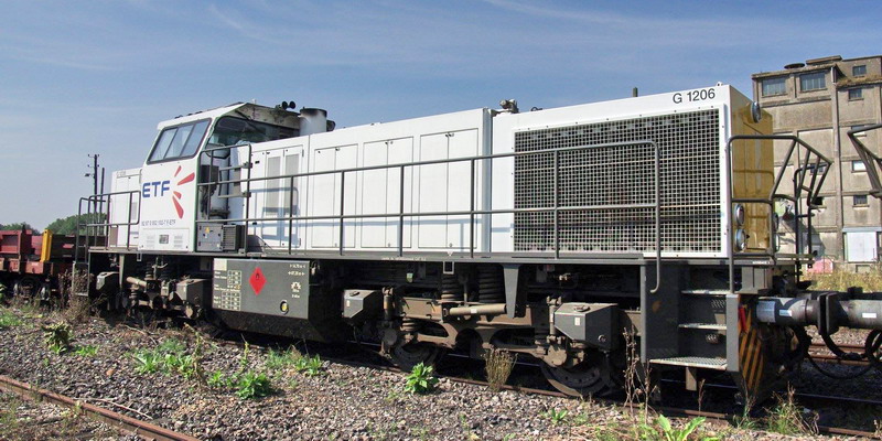G 1206 BB 570 2102 (2016-08-16 gare de Chaulnes) 92 87 0 002 102-7 F-ETF (13).jpg