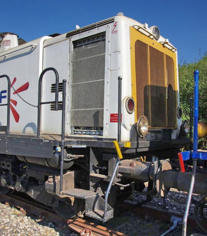 99 87 9 182 526-3 (2016-08-30 gare de Ham) V211 n°142-52 ETF (2).jpg