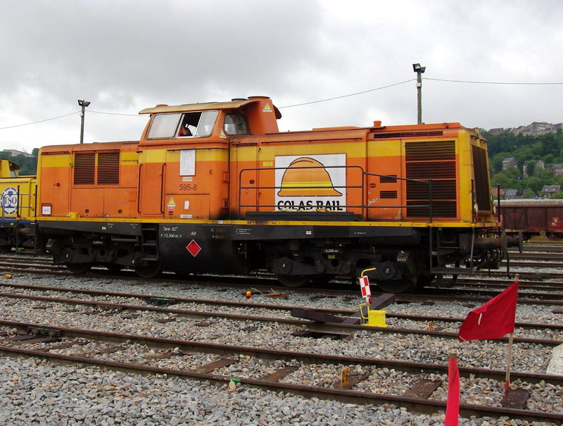 99 87 9 182 595-8 (2013-06-12 gare de Laon) Colas Rail (5).jpg