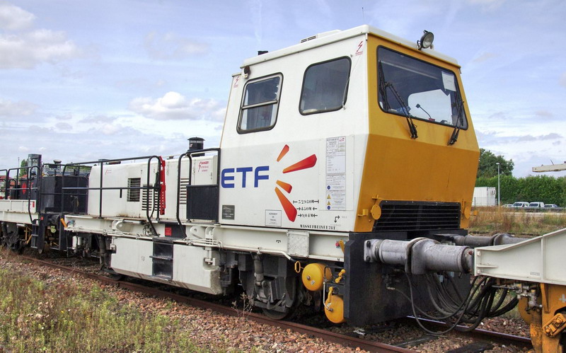 99 87 9 426 501-2 DGS 42 N (2016-09-02 gare de Chaulnes) ETF (21).jpg