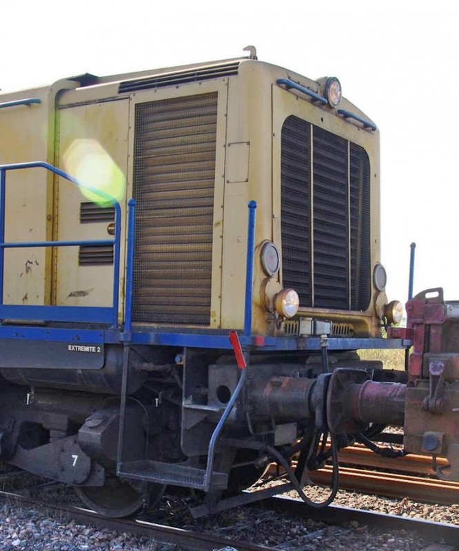 99 87 9 182 558-6 (2016-09-14 gare de Chaulnes) V211 TSO n°182 558 (10).jpg
