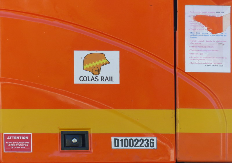 UNAC 22 TRR (2016-09-24 Tours) Colas Rail D 100 2236 (3).JPG