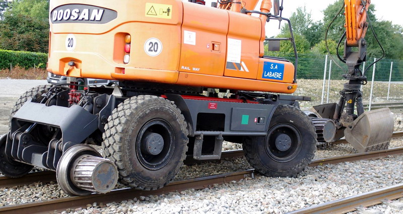 Doosan DX 160W RR (2016-09-27 Flavy le Martel SA Labaere (11).jpg