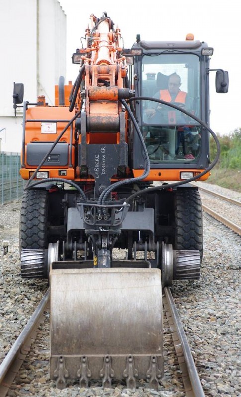 Doosan DX 160W RR (2016-09-27 Flavy le Martel SA Labaere (15).jpg
