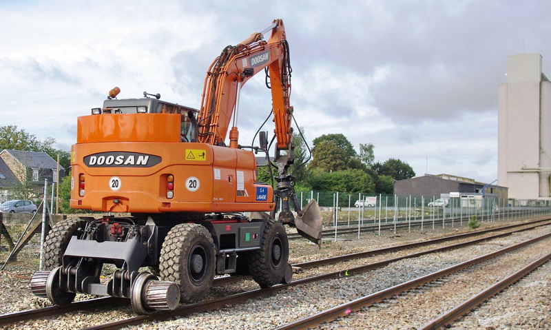Doosan DX 160W RR (2016-09-27 Flavy le Martel SA Labaere (13).jpg