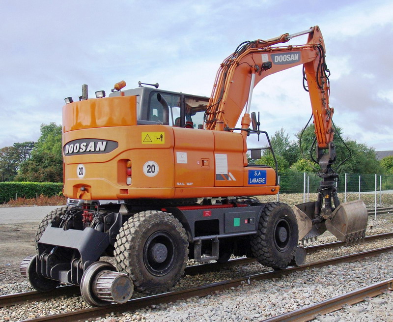 Doosan DX 160W RR (2016-09-27 Flavy le Martel SA Labaere (12).jpg