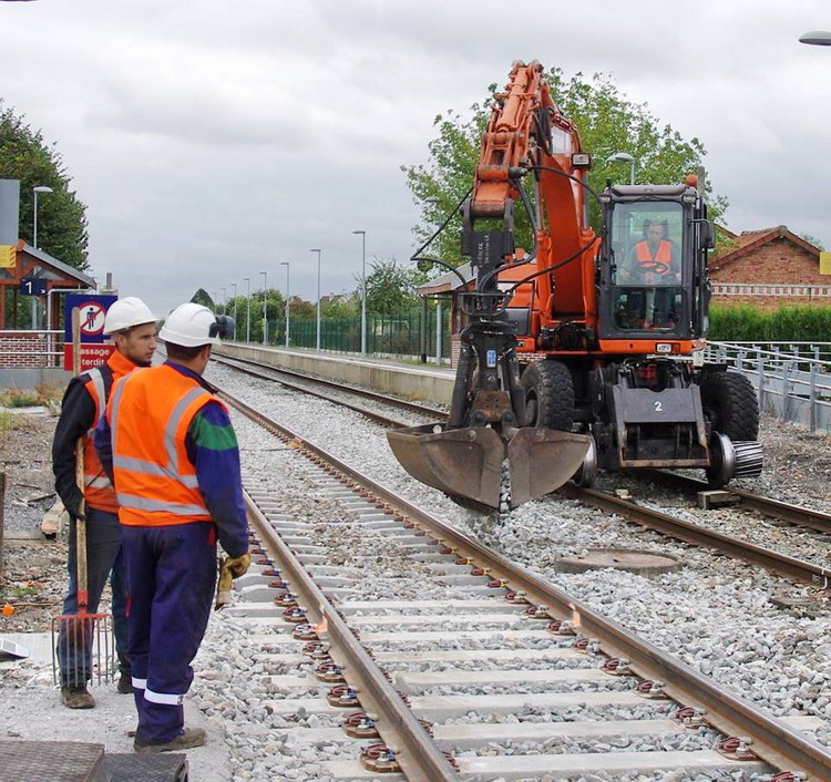 Doosan DX 160W RR (2016-09-27 Flavy le Martel SA Labaere (17).jpg