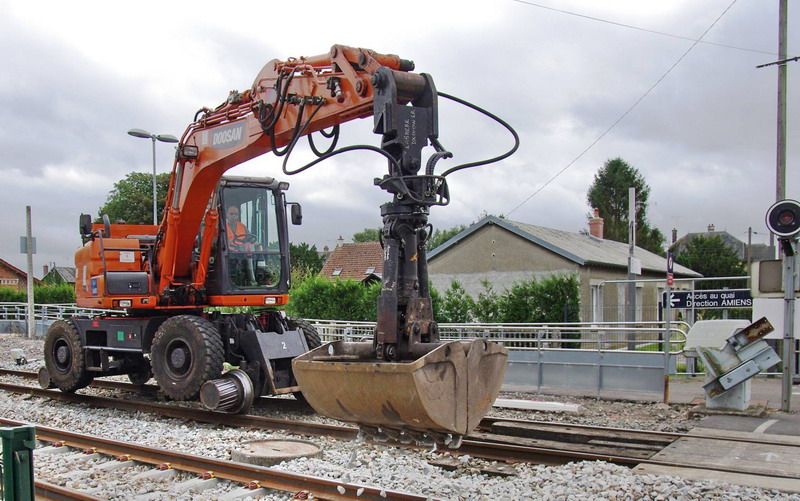 Doosan DX 160W RR (2016-09-27 Flavy le Martel SA Labaere (16).jpg