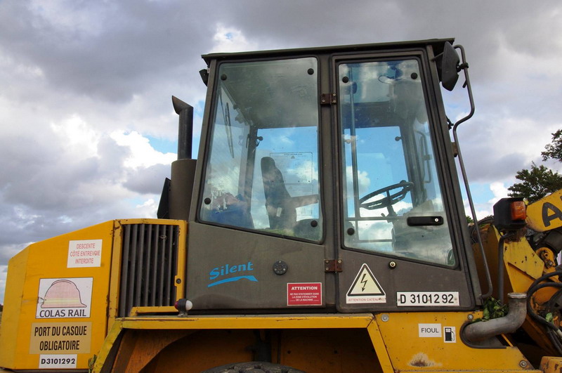 Ahlmann AS 14 (2016-10-01 Villers-Bretonneux) Colas Rail D3101292 (3).jpg