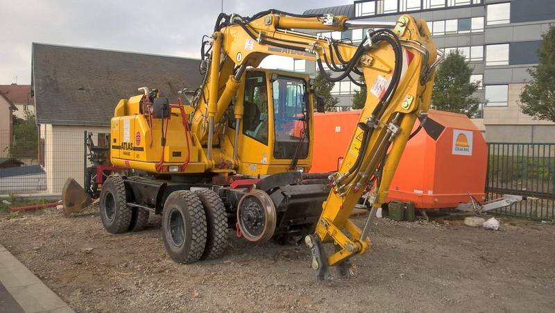 ATLAS 1404 KZW (2016-10-08 Mainvilliers) E.T.T.B Location TP (5).jpg