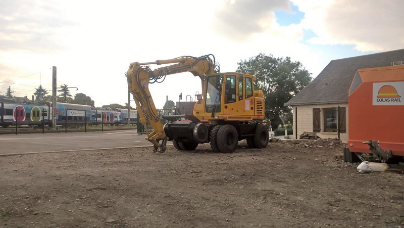 ATLAS 1404 KZW (2016-10-08 Mainvilliers) E.T.T.B Location TP (1).jpg