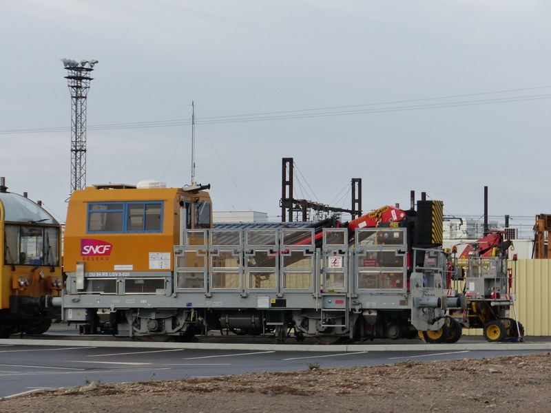 99 87 9 186 040-1 DU 84 RS LGV (2016-12-24 C2MI à SPDC) 9.820 (9).jpg