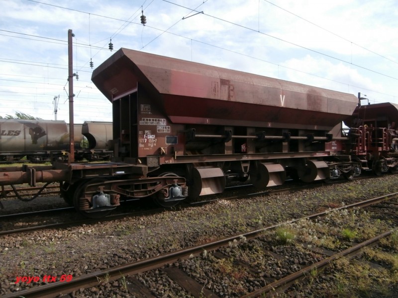 Uas D12-6 80 87 977 7 059-7=3.JPG
