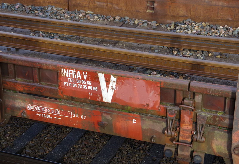 80 87 977 5 717-2 Uas R39 6 SNCF-PSL (2017-01-10 Eppeville PN37 et 38) (6).jpg