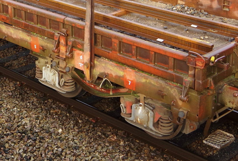 80 87 977 5 717-2 Uas R39 6 SNCF-PSL (2017-01-10 Eppeville PN37 et 38) (5).jpg