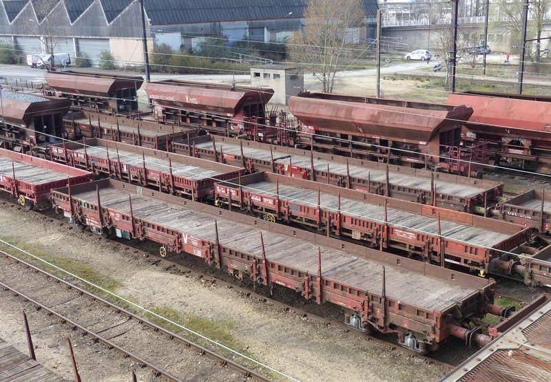 80 87 977 4 749-5 Uas R39 6 F SNCF-PSL (2017-03-11 SPDC) (1).jpg