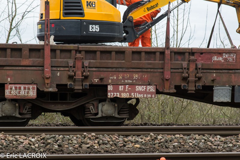 80 87 977 3 180-5 Uas R39 6 F SNCF-PSL (2).jpg