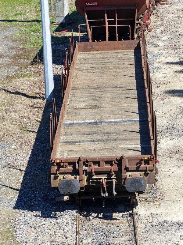 80 87 977 5 706-5 Uas R39 6 SNCF-PSL (2017-04-09 BIDON V à SPDC) (3).jpg