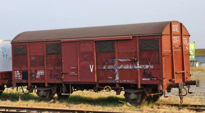 40 87 959 3 842-7 Us G98 2 F SNCF-PSL (2013-07-17 gare de Sète) (1).jpg