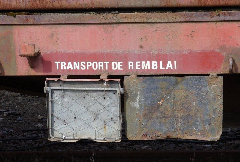 80 87 977 4 502-9 Uas R39 6 SNCF-PSL (2013-03-22 Saint Quentin) (2).jpg