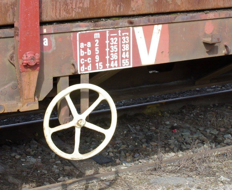 80 87 977 4 502-9 Uas R39 6 SNCF-PSL (2013-03-22 Saint Quentin) (9).jpg