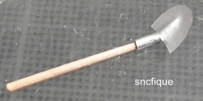 pelle v2.1.JPG (159.24 Kio) Vu 1882 fois pelle v2.1.JPG