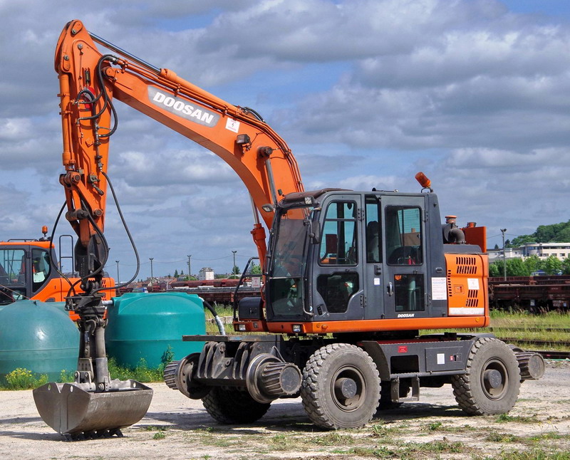 Doosan DX 160W RR (2017-06-16 Laon) SA Labaere (4).jpg