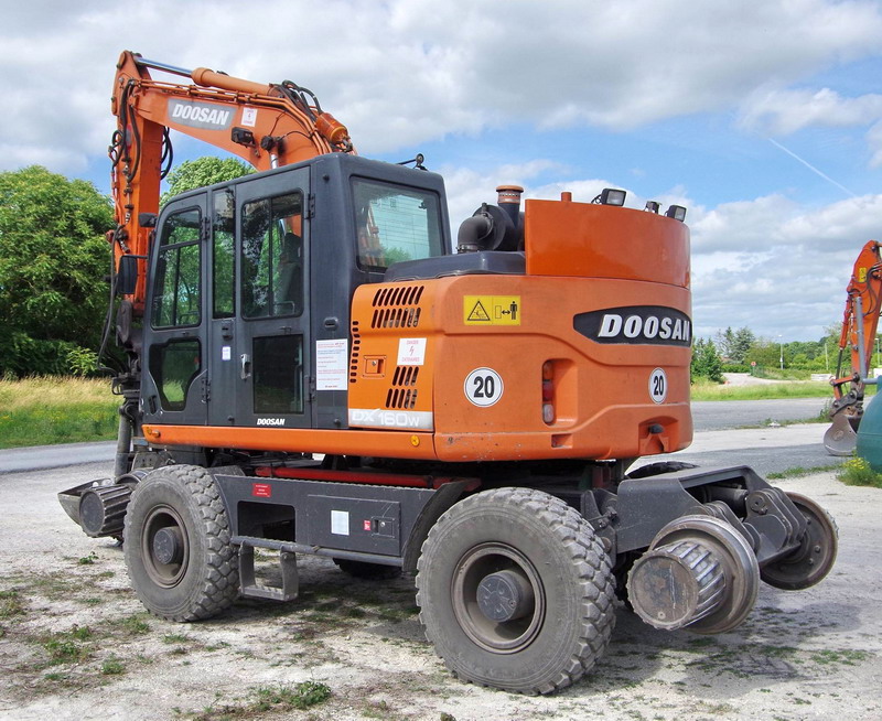 Doosan DX 160W RR (2017-06-16 Laon) SA Labaere (12).jpg