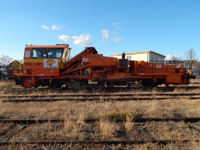 R22 LSF - 99 87 9 125 510 7 - COLAS RAIL (60) (Copier).JPG