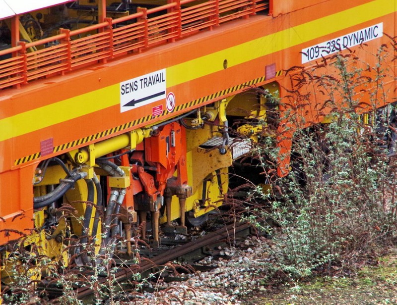 99 87 9 123 503-4 (2018-0116 Chaulnes) Colas Rail (8).jpg