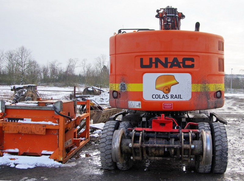 UNAC 22 TRR (2018-02-07 Ham) Colas Rail D100 2515 (18).jpg