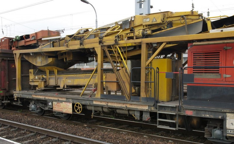 99 87 9 352 513-5 (2013-05'23 gare de Saint Quentin) TSO (3).jpg (171.75 Kio) Vu 8480 fois 99 87 9 352 513-5 (2013-05'23 gare de Saint Quentin) TSO (3).jpg