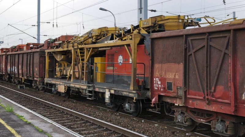 99 87 9 352 513-5 (2013-05'23 gare de Saint Quentin) TSO (1).jpg (157.31 Kio) Vu 6402 fois 99 87 9 352 513-5 (2013-05'23 gare de Saint Quentin) TSO (1).jpg