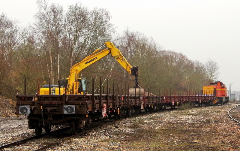 2018-02-19  base de Ham déchargement vieux ballast (2).jpg