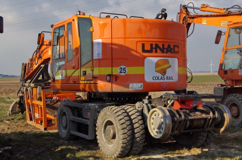 UNAC 22 TRR (2018-02-26 PN n°27 à Curchy) Colas Rail D1002515 (1).jpg