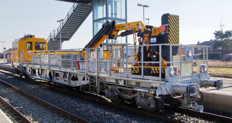 99 87 9 185 421-8 (2018-02-28 gare de Chaulnes vers Amiens) DU 94 8-131 SNCF-AM (2).jpg