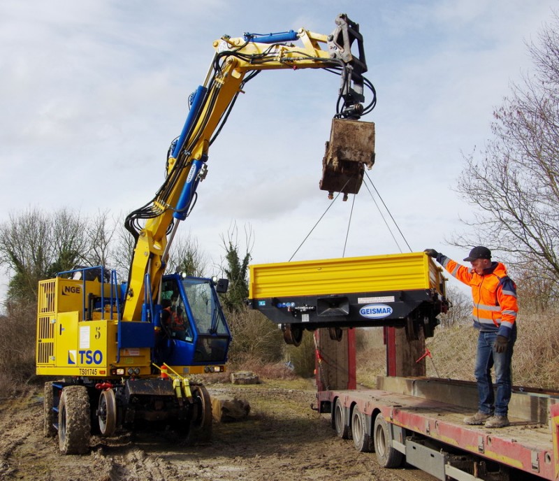 Lorry Geismar RTM 6 n°106 (2018-03-05 PN n°32 Rouy le Petit) TSO NGE (1).jpg (244.75 Kio) Vu 2443 fois Lorry Geismar RTM 6 n°106 (2018-03-05 PN n°32 Rouy le Petit) TSO NGE (1).jpg