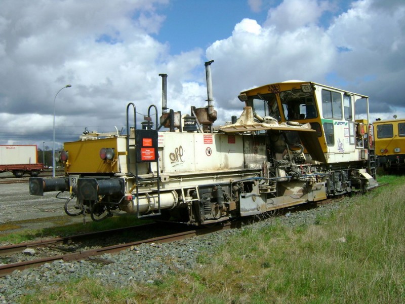 99 87 9 225 507-2 (2013-00-00 RVB à la Brochinière près de Rennes) (2).jpg (212.47 Kio) Vu 3551 fois 99 87 9 225 507-2 (2013-00-00 RVB à la Brochinière près de Rennes) (2).jpg