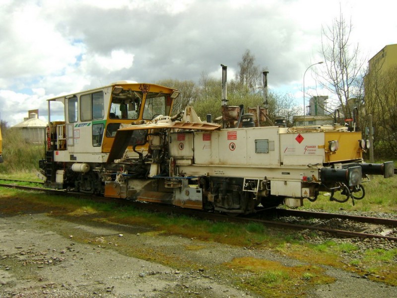 99 87 9 225 507-2 (2013-00-00 RVB à la Brochinière près de Rennes) (1).jpg (218.04 Kio) Vu 4115 fois 99 87 9 225 507-2 (2013-00-00 RVB à la Brochinière près de Rennes) (1).jpg