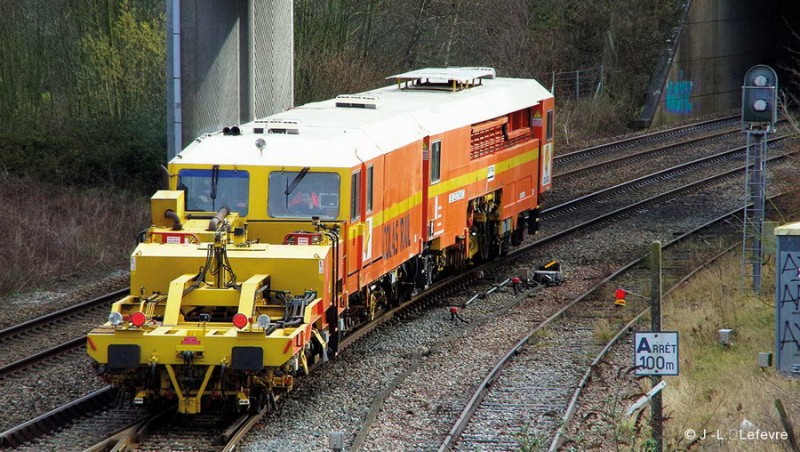 11-RVB-IMG5-Bourreuse-Colas-Rail-109-32S-Dynamic-Chaulnes.jpg (220.41 Kio) Vu 2272 fois 11-RVB-IMG5-Bourreuse-Colas-Rail-109-32S-Dynamic-Chaulnes.jpg