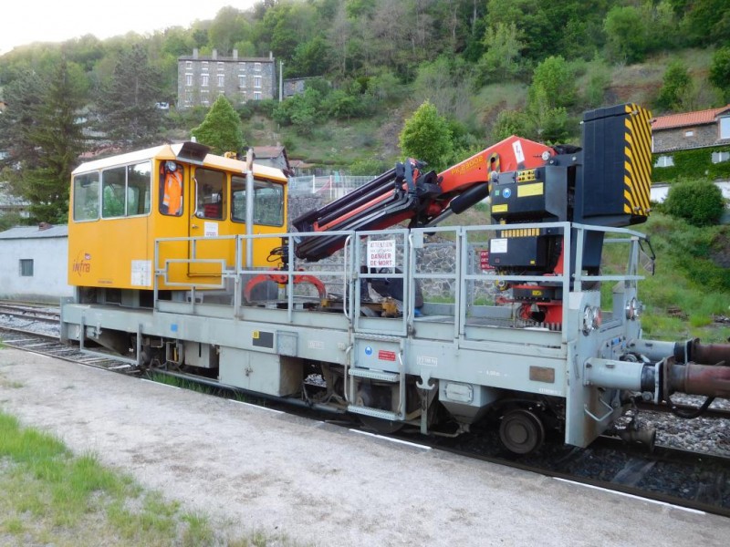 DU 84 P - 99 87 9 285 241-5 - SNCF - CF ( Monistrol-d'Allier 06-2017) Photo 2.JPG