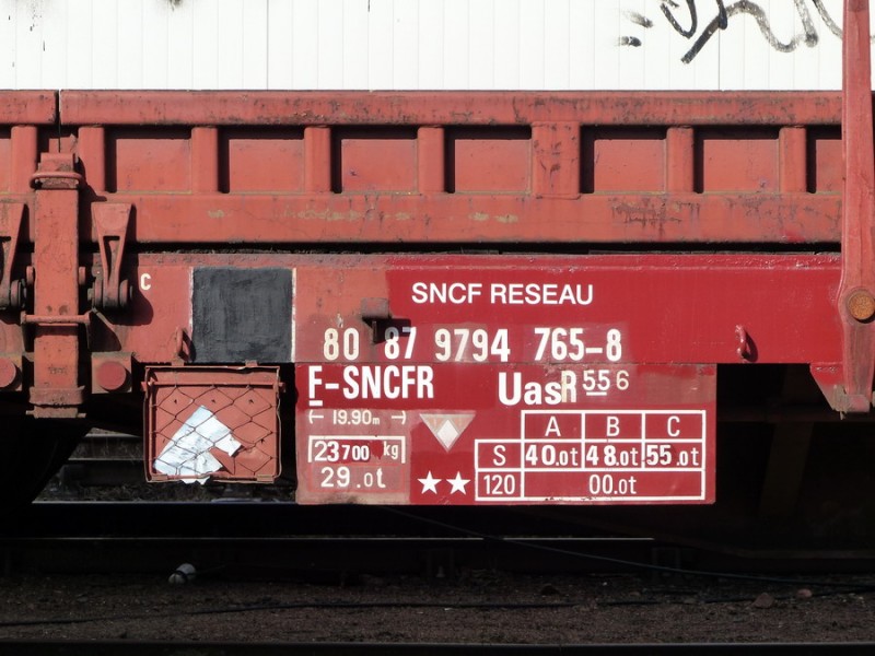 80 87 979 4 765-8 Uas R55 6 F-SNCFR (2019-03-11 gare de Joué-les-Tours) (4).jpg (187.99 Kio) Vu 2381 fois 80 87 979 4 765-8 Uas R55 6 F-SNCFR (2019-03-11 gare de Joué-les-Tours) (4).jpg